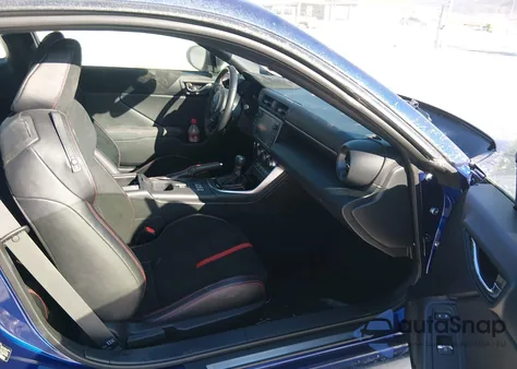 2023 Subaru Brz Limited z USA, uszkodzony, nr VIN JF1ZDBF10P8706734